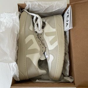 VEJA V-10 WHITE/NATURAL/PIERRE